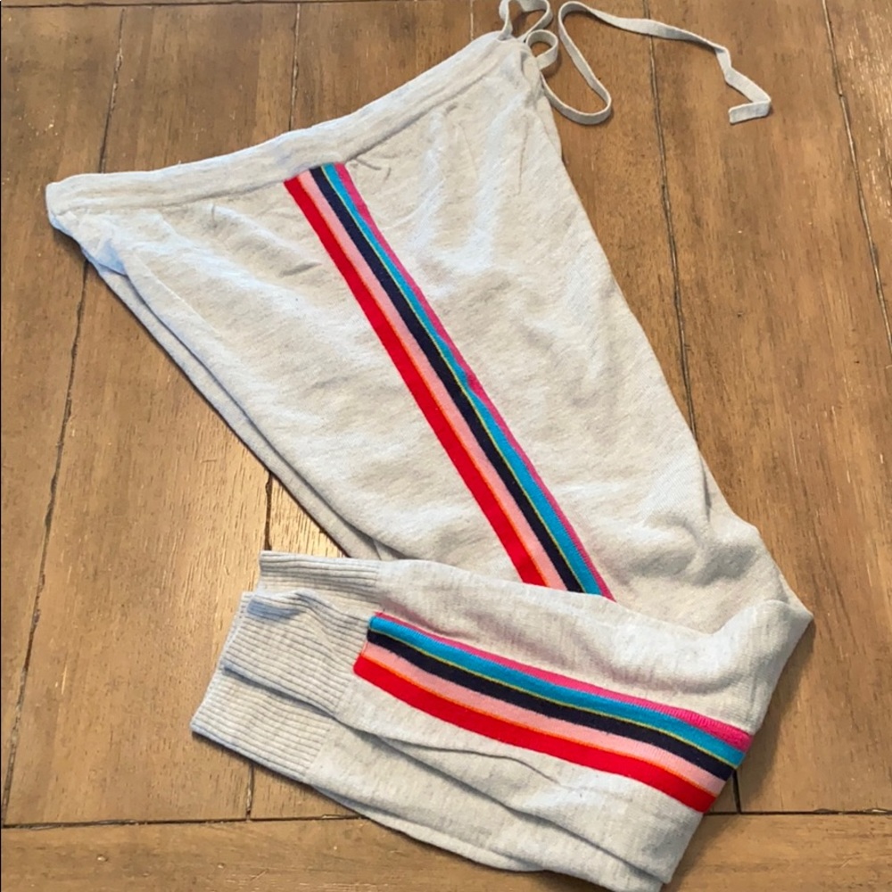 🌈 sweater joggers